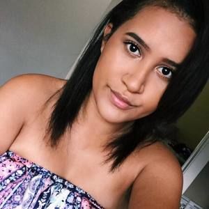 Meet your Posher, Raquel